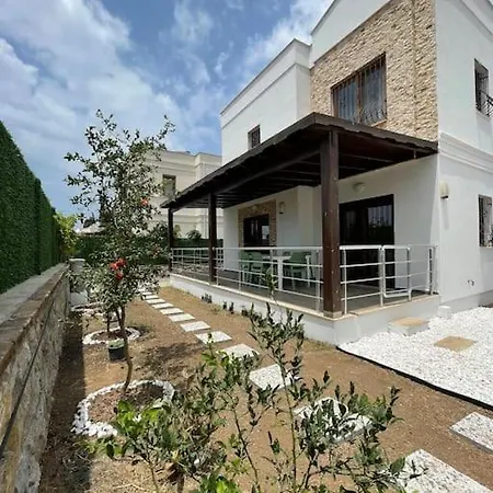 3+1 Genis Bahceli Mustakil Otel